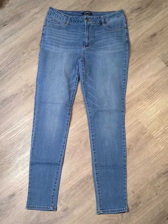 d. jeans Denim - S1153 Mid Rise Skinny w/30" Inseam d.jeans Denim Size 12 Jeans